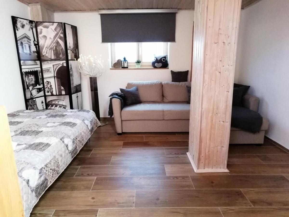 Ferienwohnung Blockhaus Juka Vinningen Bagian luar foto