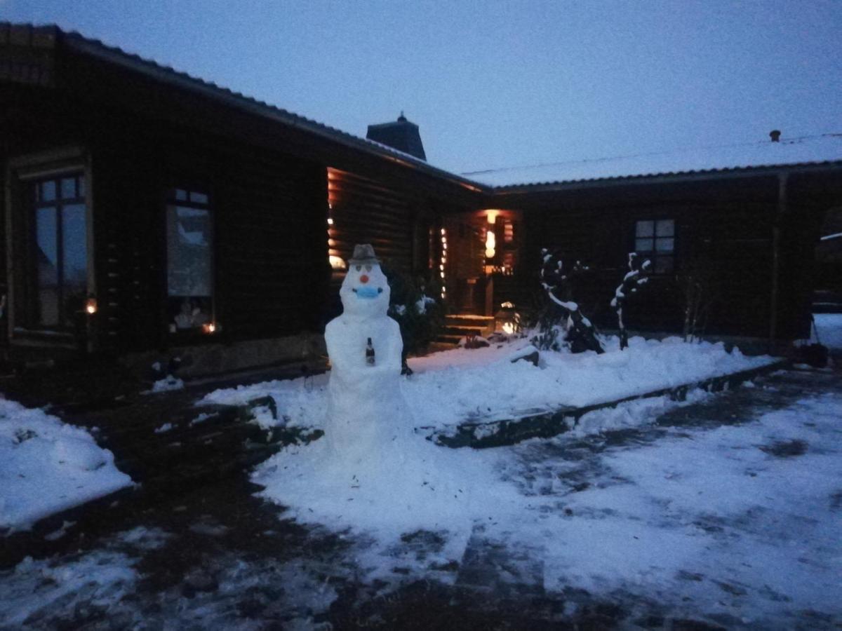 Ferienwohnung Blockhaus Juka Vinningen Bagian luar foto